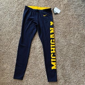 Michigan Wolverine Nike athletic pants!